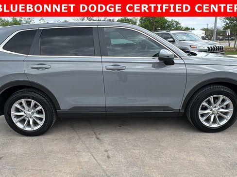 Used 2025 Honda CR-V EX-L image 4