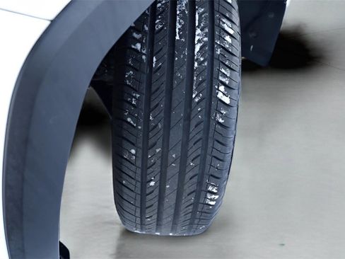 Certified 2021 Toyota RAV4 XLE image 4