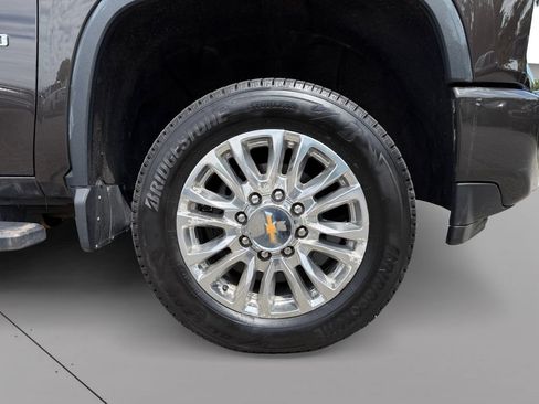 Used 2021 Chevrolet Silverado 2500 High Country w/ Z71 Off-Road Package AWD/4WD image 26