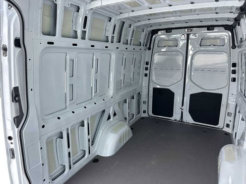 Used 2024 Mercedes-Benz Sprinter 2500 image 15