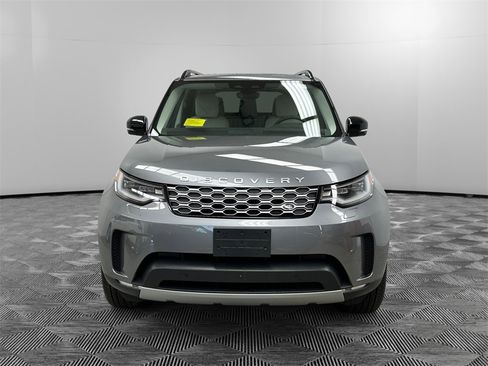 New 2026 Land Rover Discovery S image 8