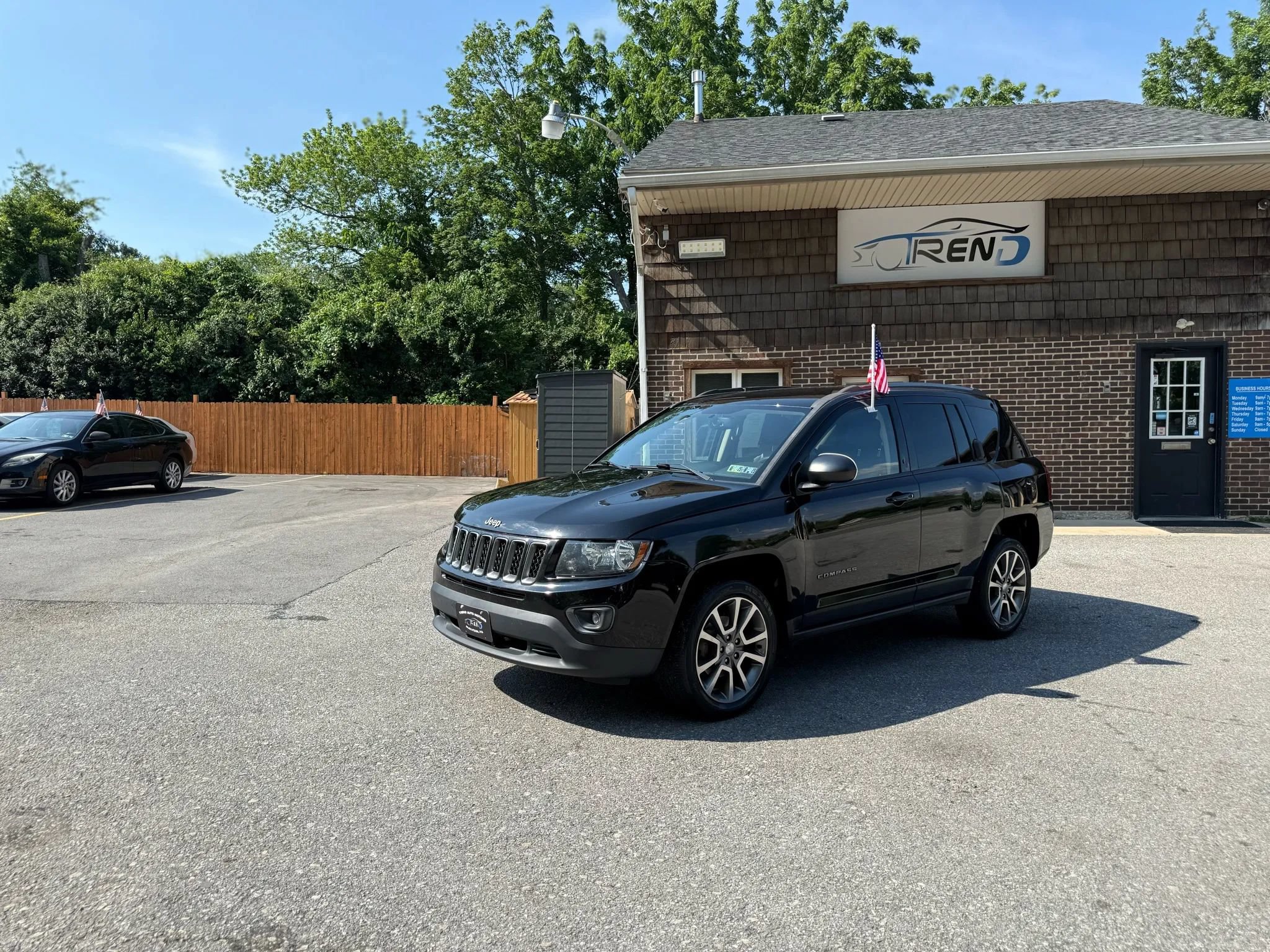 Used 2017 Jeep Compass Sport w/ Power Value Group AWD/4WD image 3