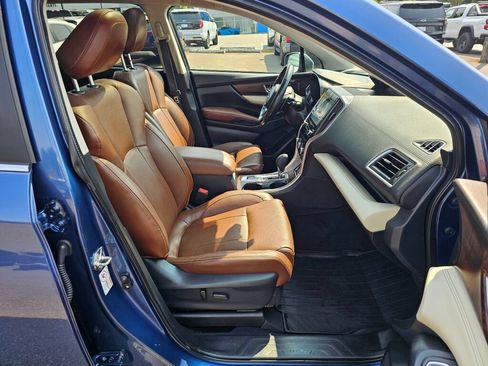 Used 2019 Subaru Ascent Touring w/ Popular Package #3 AWD/4WD image 33