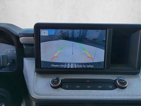 Used 2024 Ford Maverick XLT FWD image 13