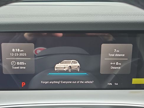 New 2026 Volkswagen Tiguan SE R-Line image 19