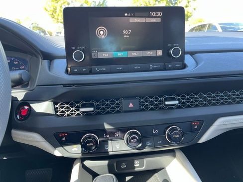 Used 2023 Honda Accord EX image 7