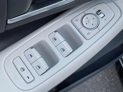 New 2025 Hyundai Sonata SEL image 18