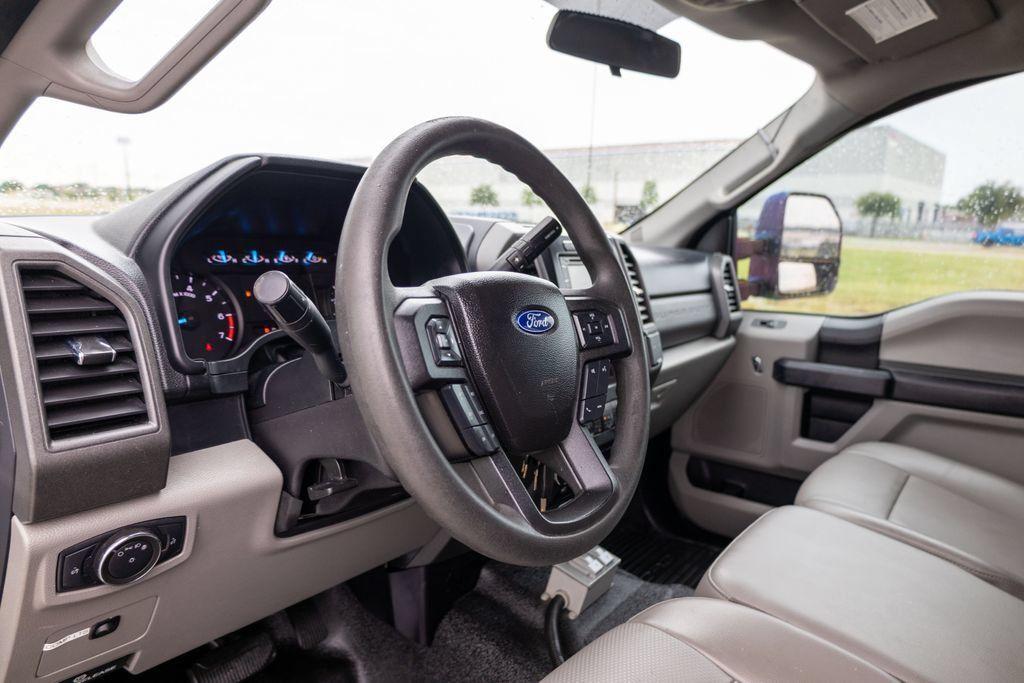 Used 2017 Ford F350 XL RWD image 9