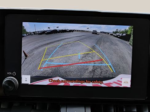 Used 2025 Toyota RAV4 XLE image 22