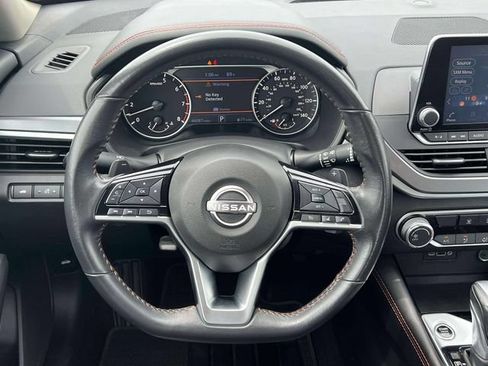 Certified 2023 Nissan Altima 2.5 SR AWD/4WD image 14