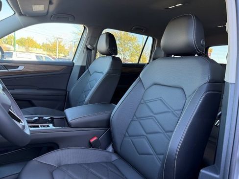 New 2026 Volkswagen Atlas SE image 12