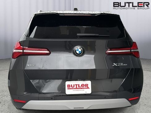 Certified 2025 BMW X3 xDrive30i w/ Premium Package image 5