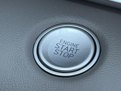 New 2025 Hyundai Elantra Sport image 18