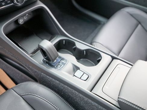 New 2026 Volvo XC40 B5 Core w/ Climate Package image 15