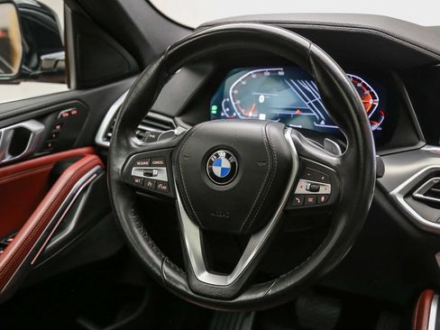 Used 2022 BMW X6 xDrive40i w/ Executive Package AWD/4WD image 16