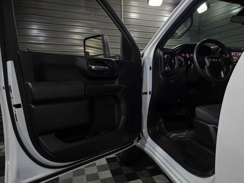 Used 2023 GMC Sierra 2500 Pro w/ Convenience Package image 31