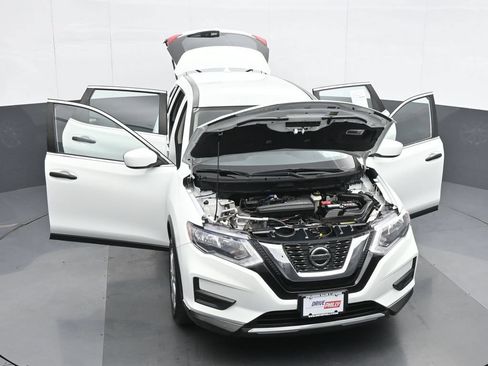 Used 2019 Nissan Rogue S AWD/4WD image 33