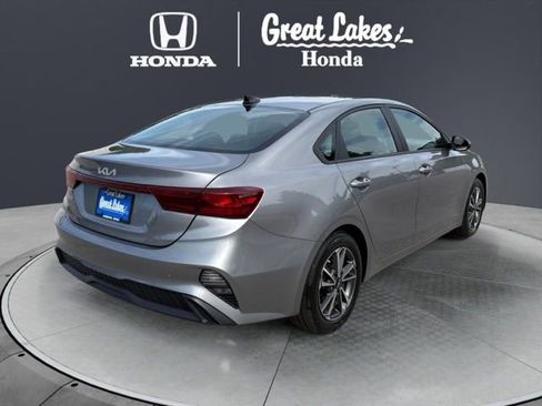 Used 2023 Kia Forte LXS FWD image 6