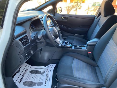 Used 2021 Nissan Leaf SV Plus image 32