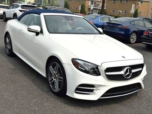Used 2018 Mercedes-Benz E 400 4MATIC Cabriolet w/ Premium 2 Package (Q02) image 17