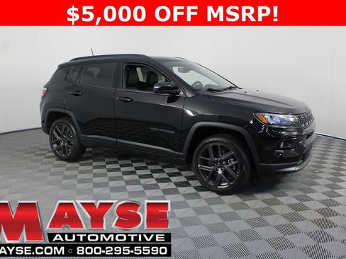 New 2026 Jeep Compass Limited w/ Sun, Sound & Navigation Group AWD/4WD image 1
