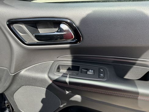 Used 2025 Dodge Durango GT RWD image 18