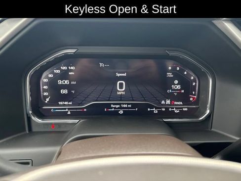 Used 2025 GMC Sierra 2500 Denali AWD/4WD image 16