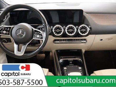 Used 2022 Mercedes-Benz GLA 250 4MATIC image 16