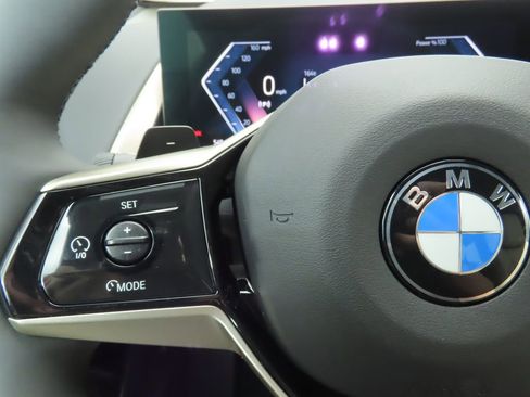 Used 2025 BMW X3 xDrive30i w/ Premium Package image 12