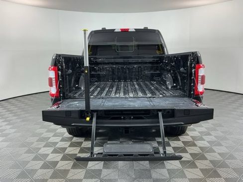 Used 2022 Ford F150 Platinum AWD/4WD image 8