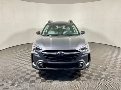 Used 2023 Subaru Outback Premium AWD/4WD image 7