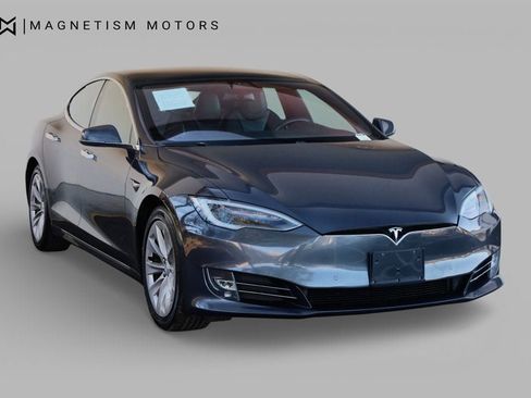 Used 2018 Tesla Model S 75D image 4