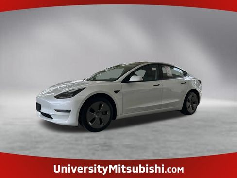 Used 2023 Tesla Model 3 Standard Range RWD image 1