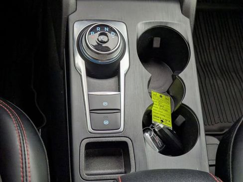 Used 2024 Ford Escape ST-Line w/ Tech Pack #1 AWD/4WD image 21