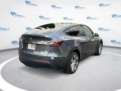 Used 2023 Tesla Model Y image 5