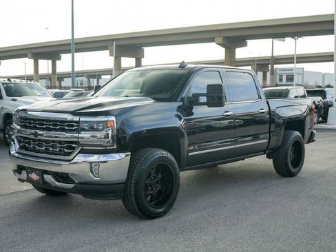 Used 2018 Chevrolet Silverado 1500 LTZ w/ Texas Edition image 13