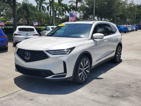 Used 2026 Acura MDX FWD w/ Technology Package image 3