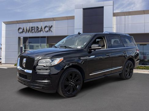 Used 2023 Lincoln Navigator Reserve AWD/4WD image 34