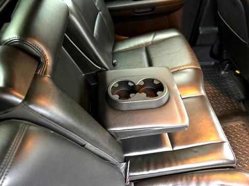 Used 2011 Chevrolet Avalanche LTZ image 8