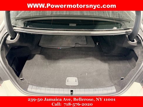 Used 2020 BMW 530e w/ M Sport Package image 18