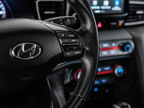 Used 2020 Hyundai Veloster Turbo FWD image 17