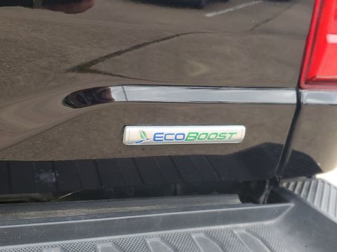 Used 2023 Ford F150 Lariat w/ Trailer Tow Package image 6