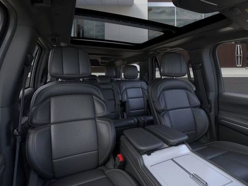 New 2025 Lincoln Navigator L Reserve w/ Jet Appearance Package image 10
