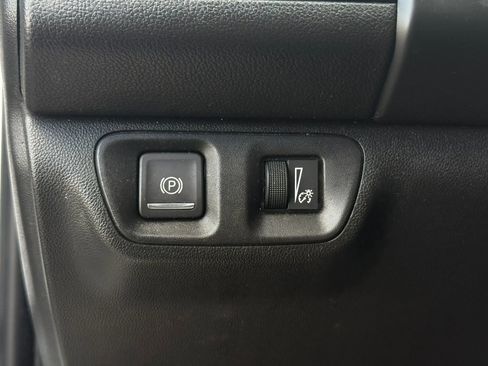 Used 2018 GMC Acadia SLT FWD image 28