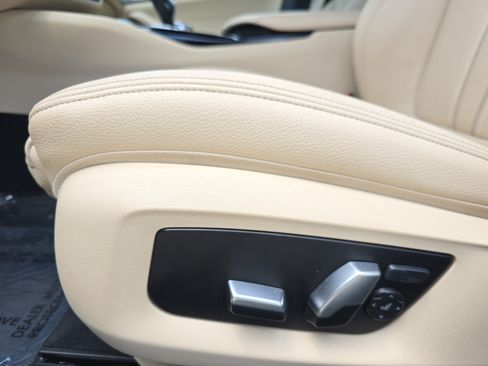 Used 2020 BMW 540i w/ Convenience Package RWD image 27