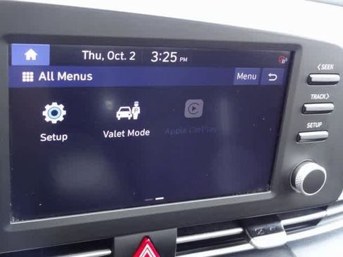 Used 2023 Hyundai Elantra SEL image 23