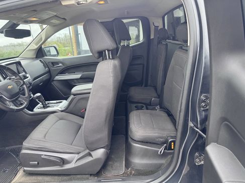 Used 2016 Chevrolet Colorado LT w/ LT Convenience Package image 13