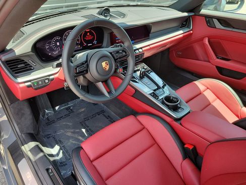Certified 2026 Porsche 911 Carrera S RWD image 4