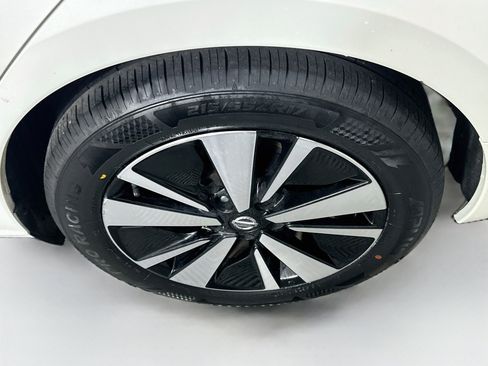 Used 2021 Nissan Altima 2.5 SV FWD image 11
