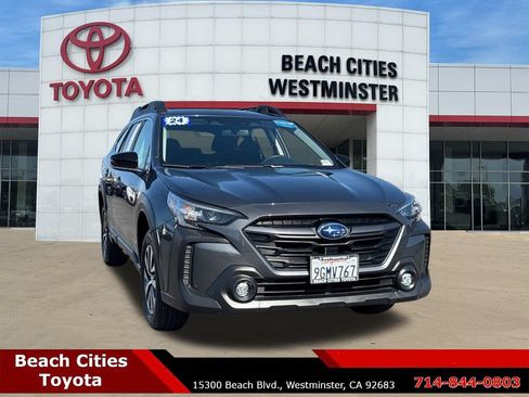 Used 2024 Subaru Outback Premium AWD/4WD image 3